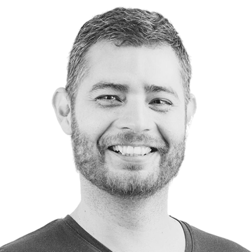 Portrait of Fernie Martinez, Senior Partner at Elite Admit.